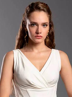 Мирай Данер
Miray Daner